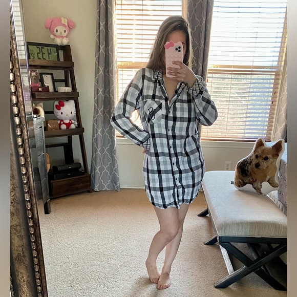 Victoria’s Secret Plaid Sleepwear - Picture 2 of 7